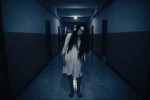 What to Expect at a Jump Scare Haunted House (And Why It’ll Freak You Out)